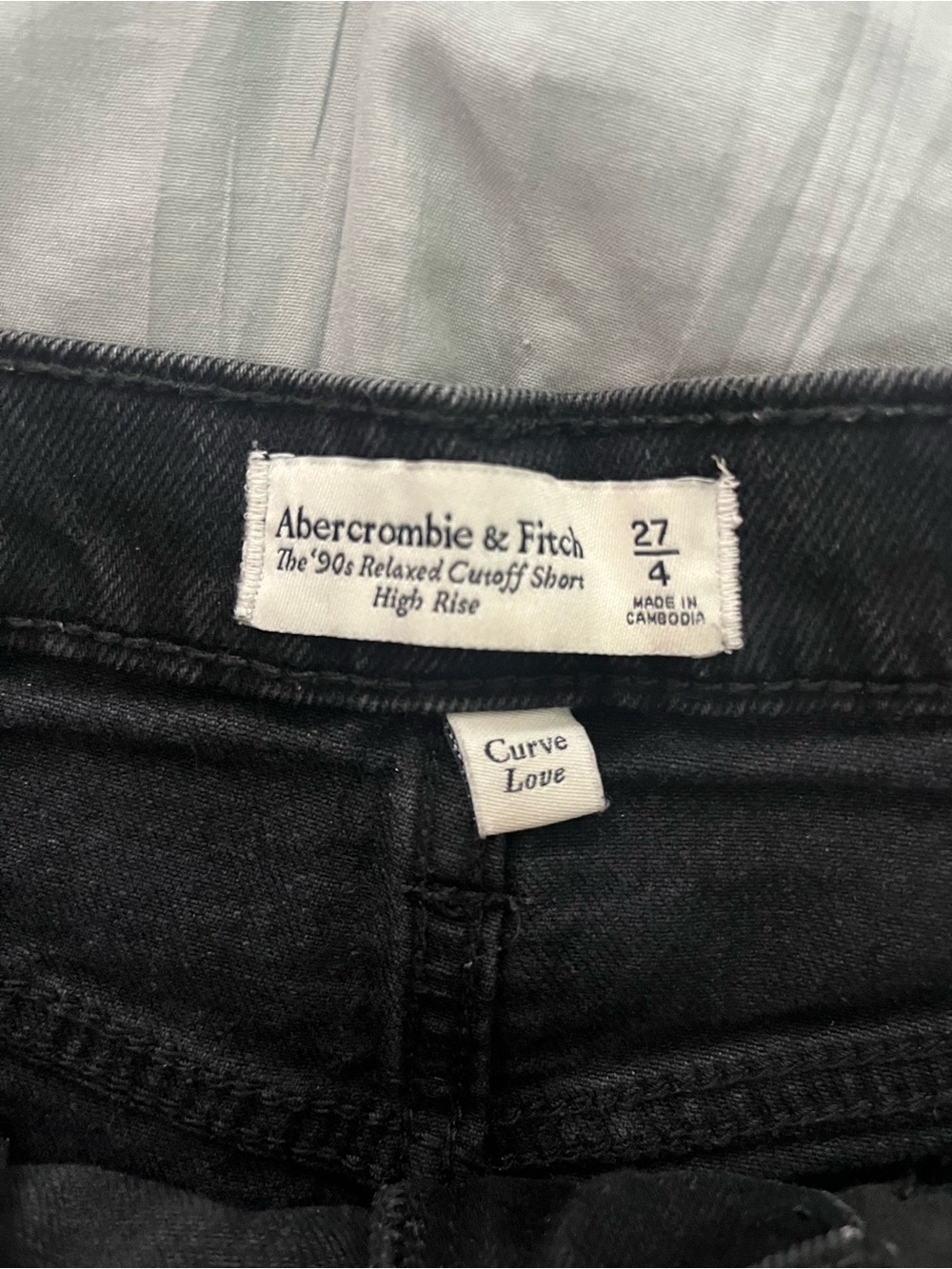 Abercrombie & Fitch ‘90s Relaxed Cutoff Shorts High Rise - Picture 3 of 3